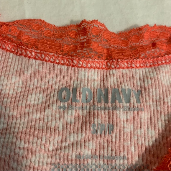 Old Navy camisole - Picture 4 of 4